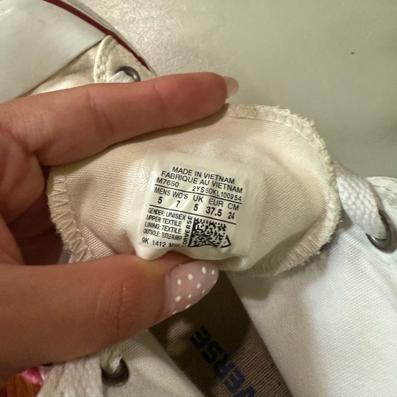 Converse - Picture 5 of 5